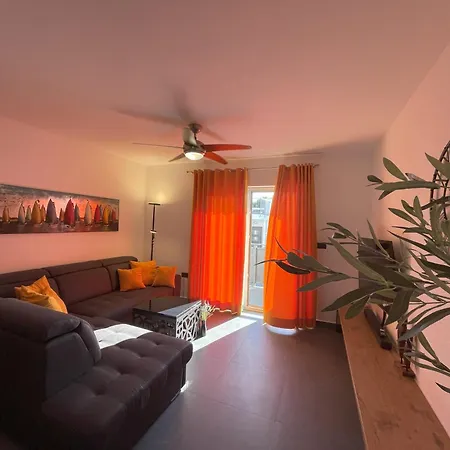 Valkane Apartment