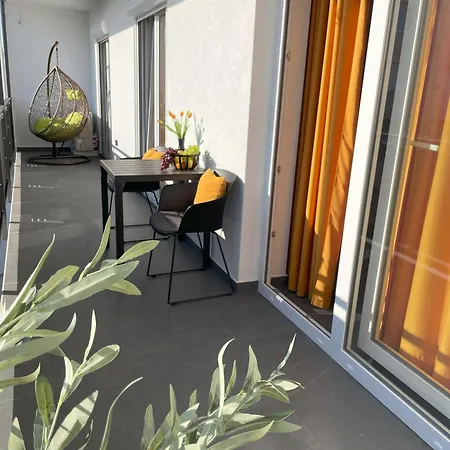 Valkane Apartman Pula