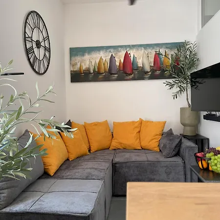 Valkane Apartment