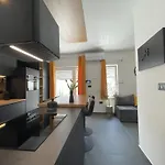 Valkane * Pula